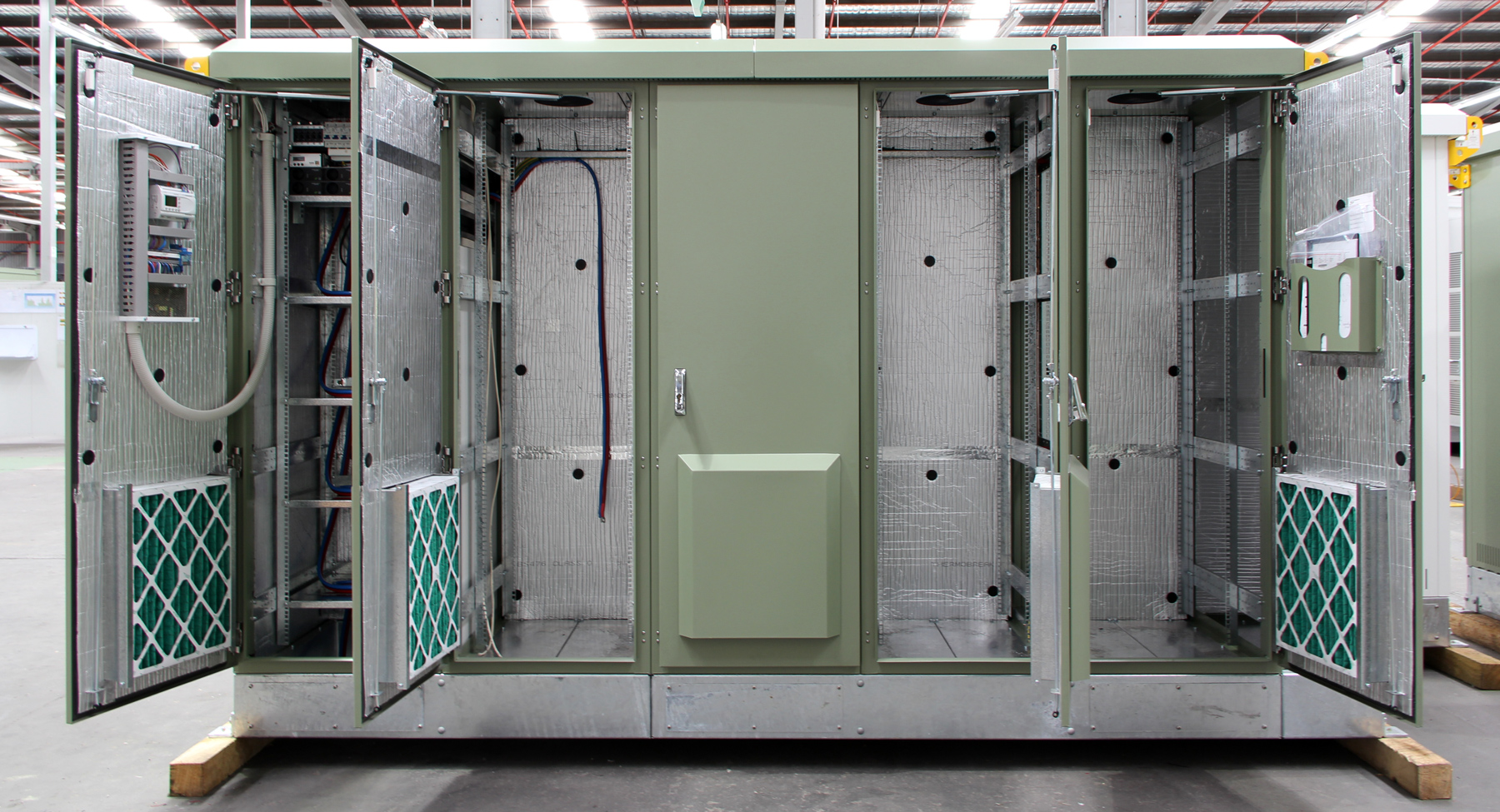 MultiBay Outdoor Communications